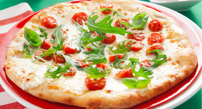 Pizza cu mozzarella, rucola și roșii cherry - Galbani